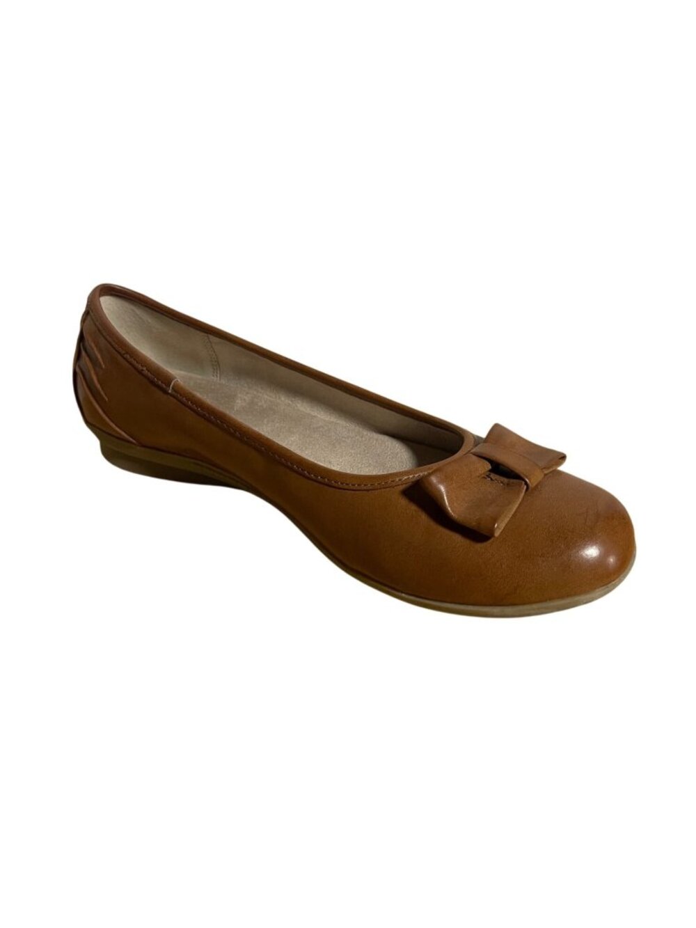 G.H. Bass & Co. Womens Brown Flats With Bow Detail Size 7.5M Slip On Shoes